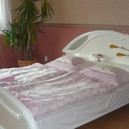 Diana Vendeghaz Guest house Eger