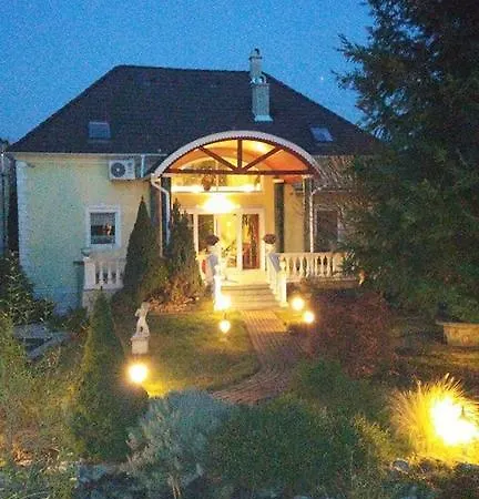 Guest house Diana Vendeghaz *